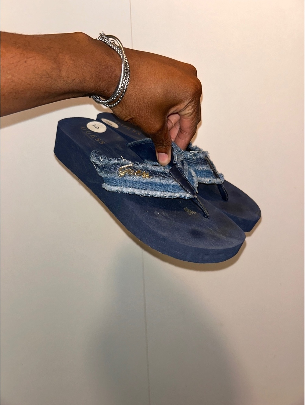Guess Women's Denim Thong Sandals Size 9